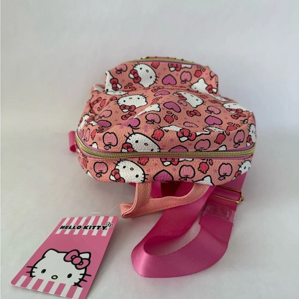 Hello Kitty Heart Patterned Pink Backpack - Picture 5 of 5